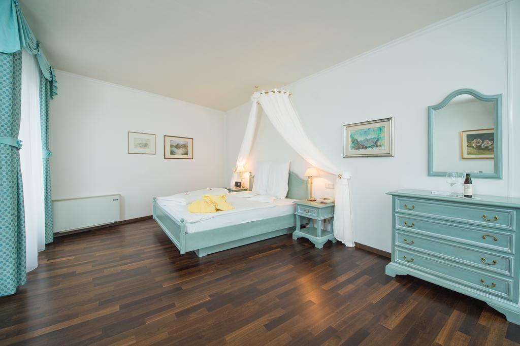 Seegarten Caldaro Pokoj fotografie